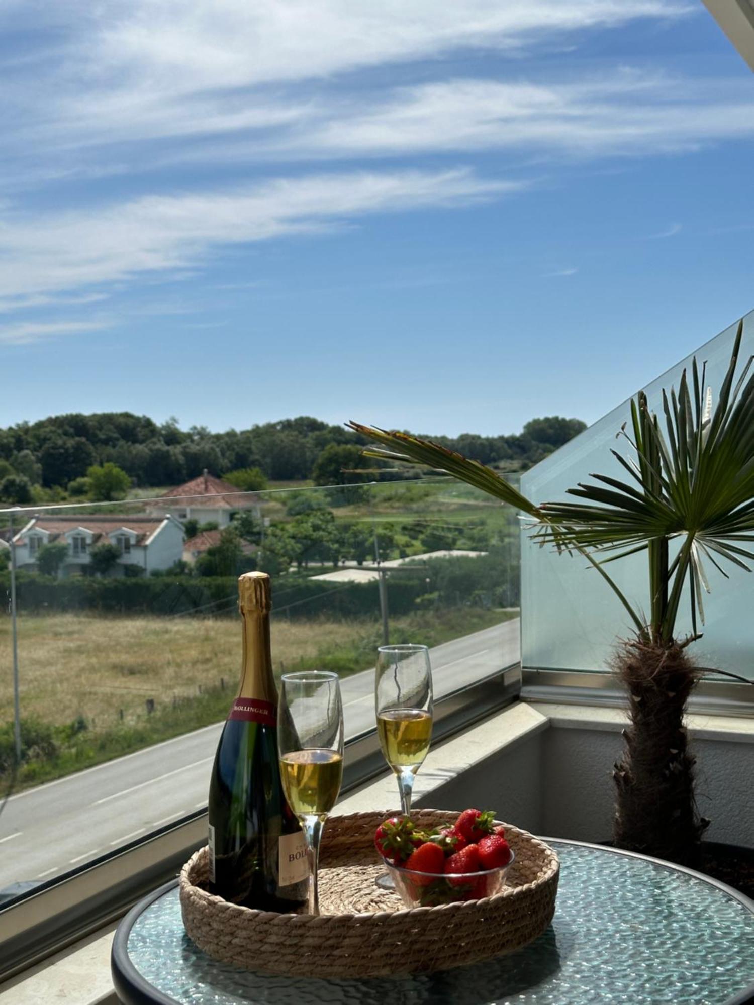 Hotel Heaven Lux Ulcinj Exteriér fotografie